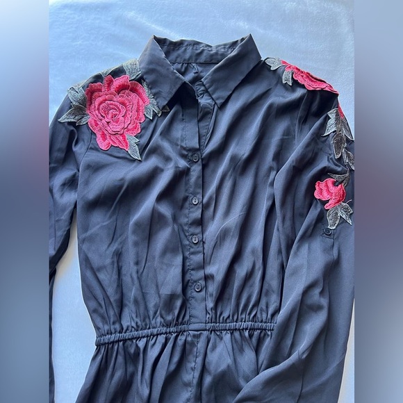 Romper with flower 🌺 - Picture 5 of 8